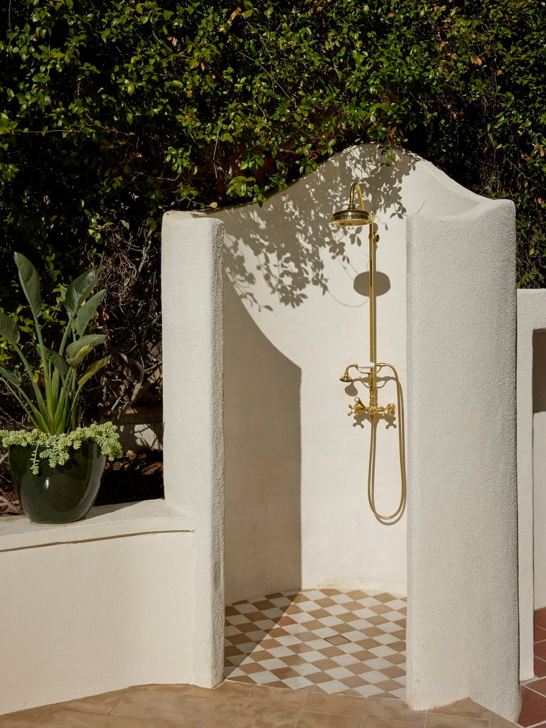Berendo residential interior by Studio Nauleau in Los Feliz, Los Angeles, view 27
