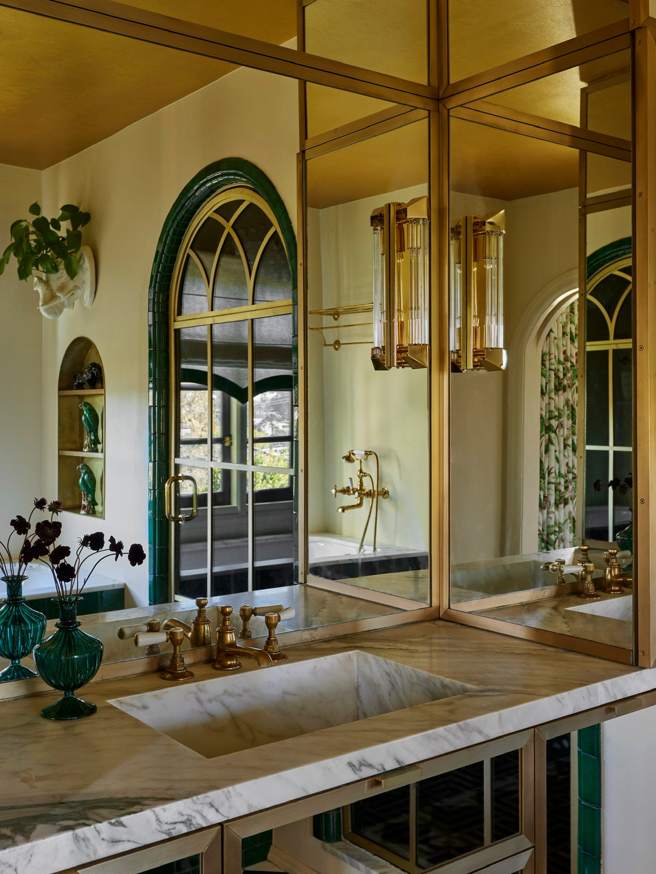 Berendo residential interior by Studio Nauleau in Los Feliz, Los Angeles, view 17